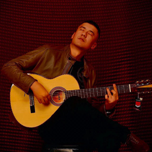 不打马赛手抓欧派二次元
